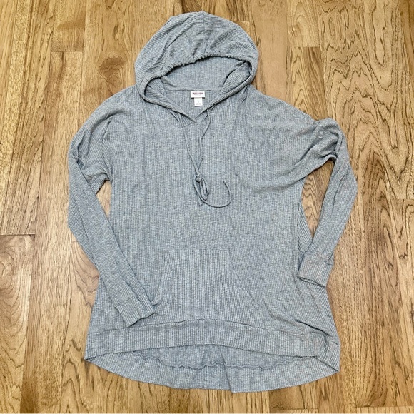 Mossimo Supply Co. Tops - Mossimo Supply Co. Light Gray Hooded lightweight Sweatshirt top size Large